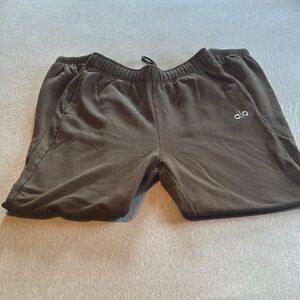 ALO Yoga women’s sweatpants